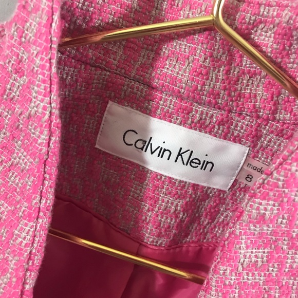 Calvin Klein pink tweed suit - Picture 3 of 5
